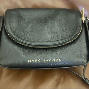 MARC JACOBS The Groove Leather Mini Messenger Bag